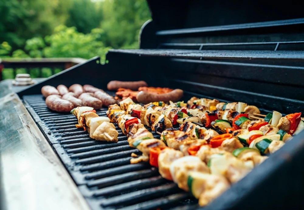 combination charcoal grill and smoker